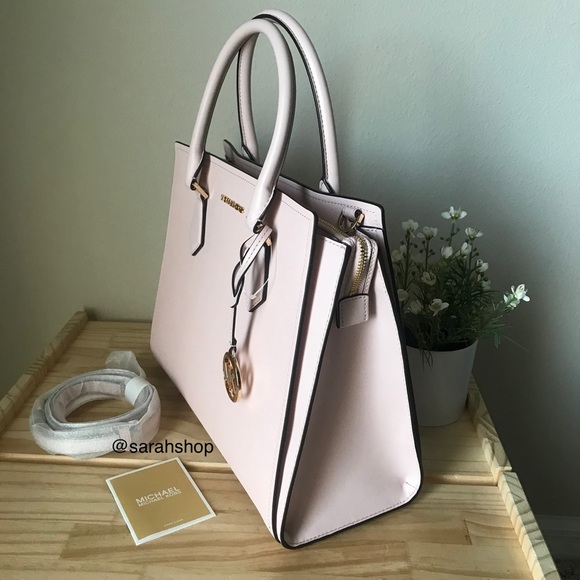 🌼Michael Kors Purse - Picture 9 of 12